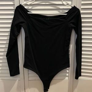 Nuuds off the shoulder bodysuit